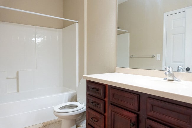 Building Photo - 2295 Del Carmel Way