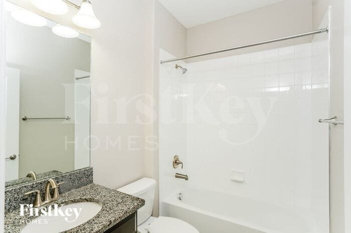 Building Photo - 9660 Ivory Dr