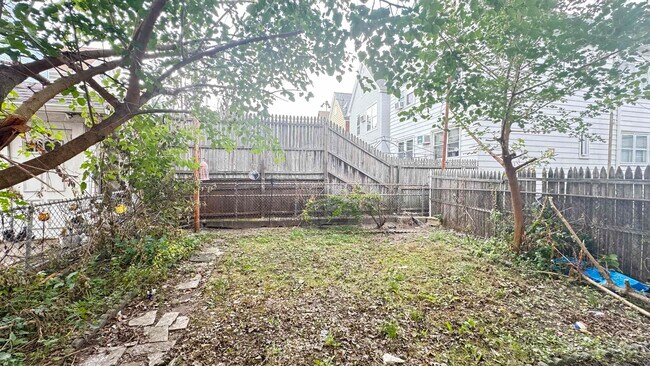 Building Photo - 283 Avenue A