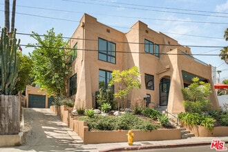 Building Photo - 3432 Winslow Dr