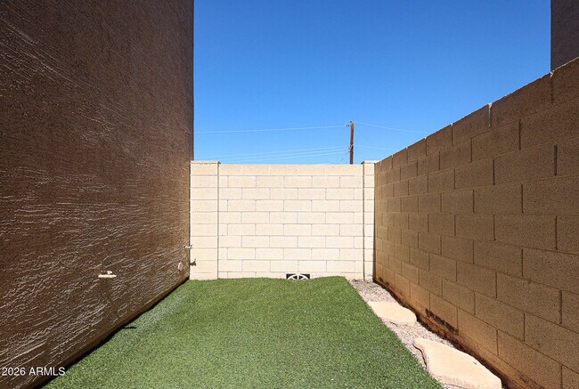 Building Photo - 3221 N 37th St