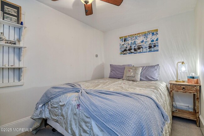 Building Photo - 19 Webb Ave