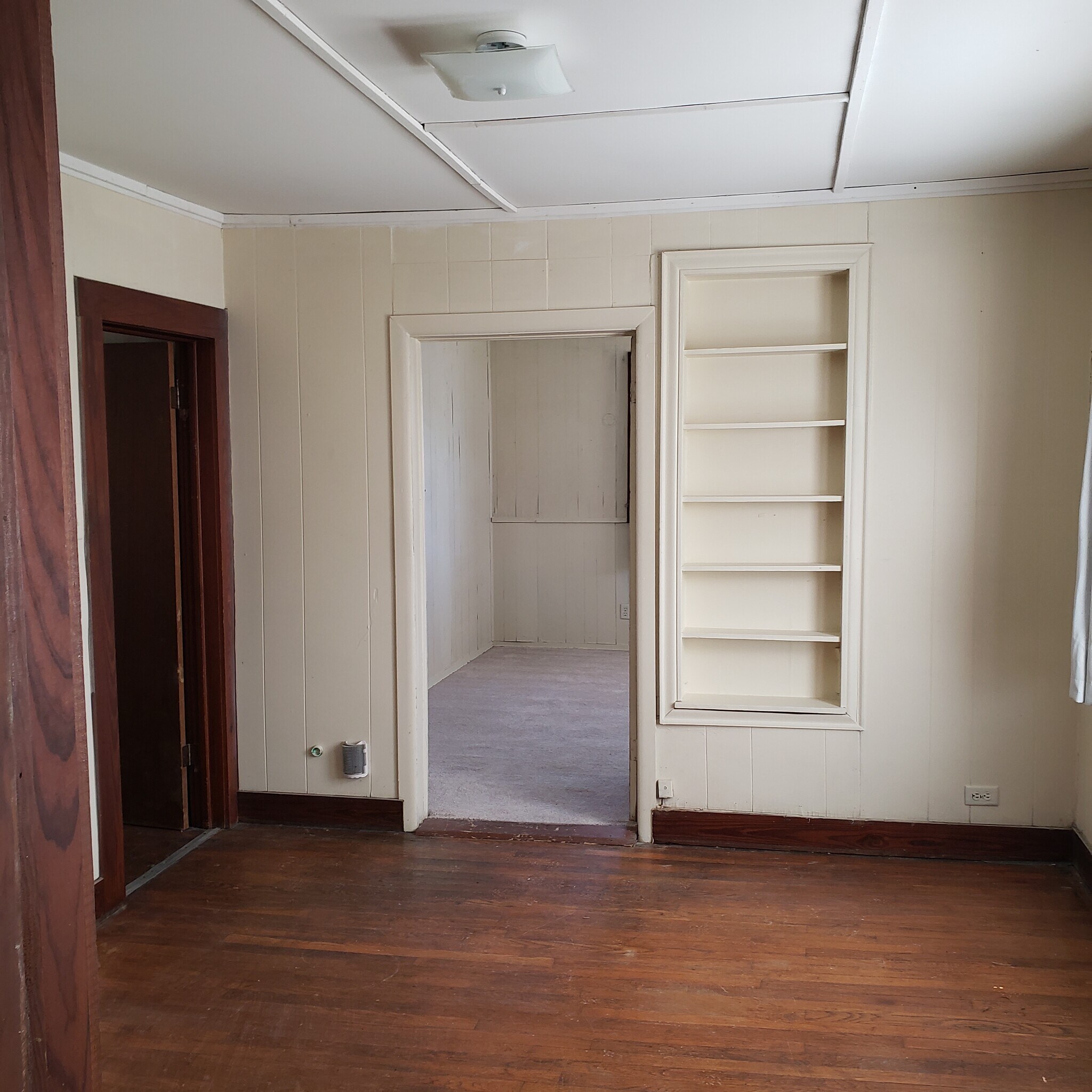 Building Photo - 715 N Main St