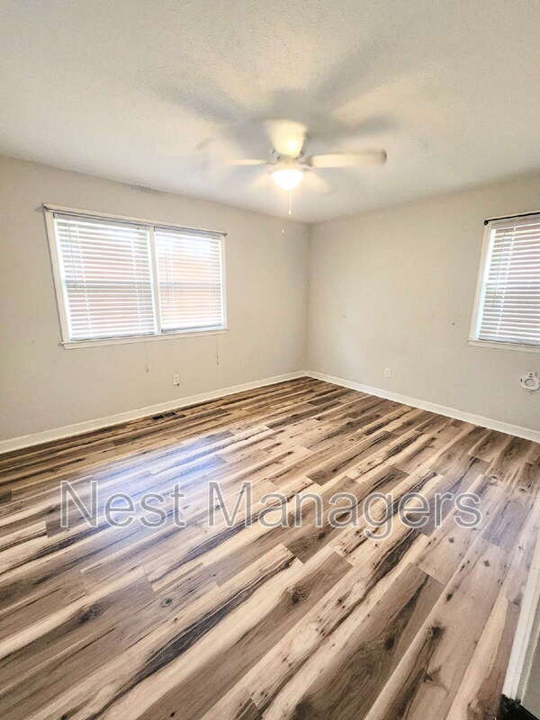 Building Photo - 1512 Atwick Dr