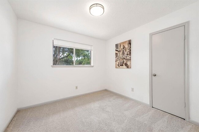 Building Photo - 11602 Inga Ln