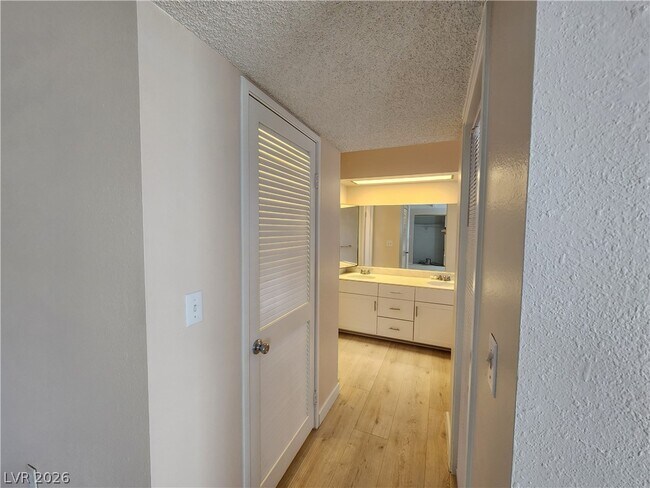 Building Photo - 4732 O'Bannon Dr