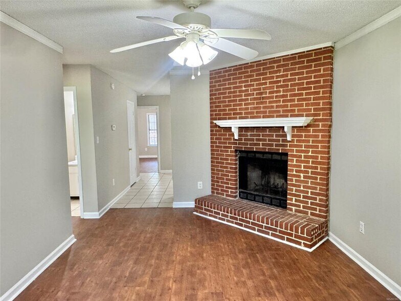 Building Photo - 116 Hargis Dr