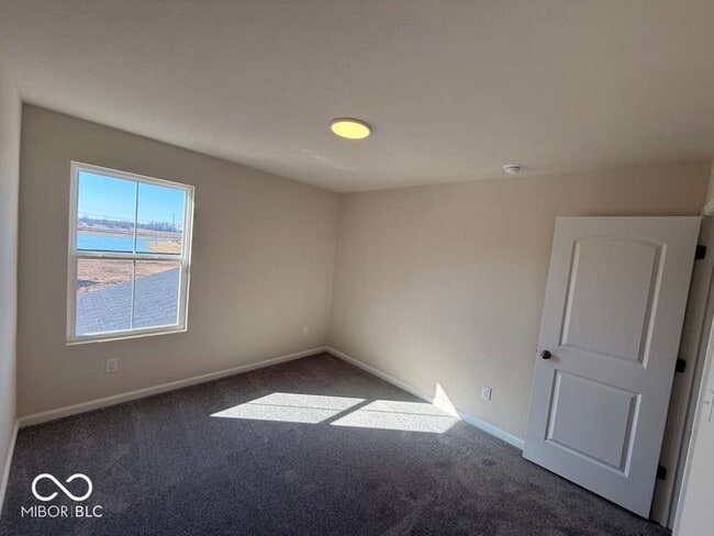 Building Photo - 3815 Sterling Dr