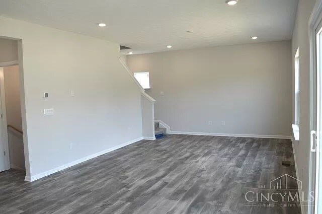 Building Photo - 61 Snapdragon Dr