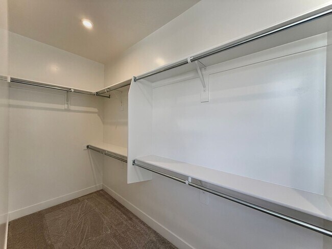 Building Photo - 2179 N Paradise Flt Ln