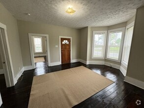 Building Photo - 2 bedroom 1 bath home in Elkhart Indiana