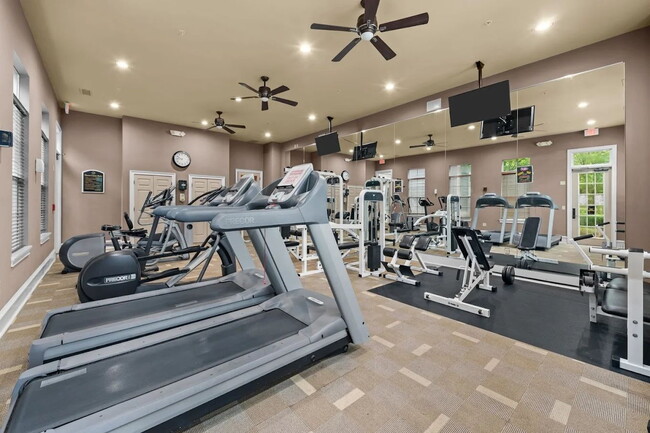 Building Photo - Beautiful Spacious Condo in Midlothian ready for move in!