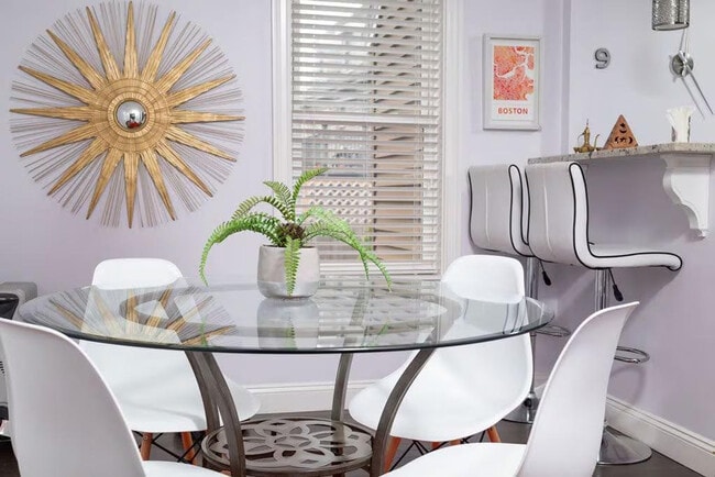 Building Photo - 22 Thurman St