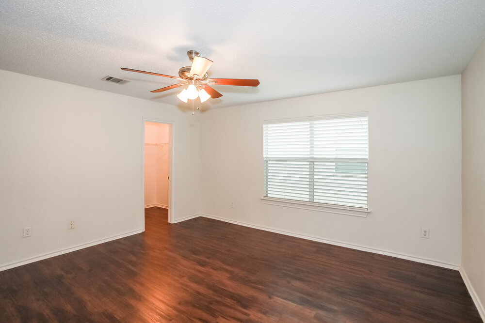 Building Photo - 9936 Sparrow Hawk Ln