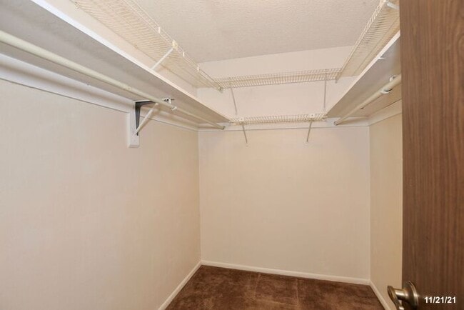 Building Photo - Spacious 1/1 Condo Located in the Royal Arms Condominium - Altamonte Springs