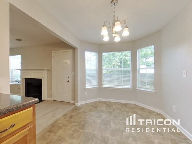 Building Photo - 508 Gonzaga Cir