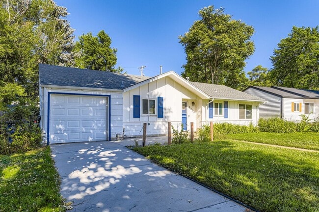 Building Photo - 3270 S Flamingo Way