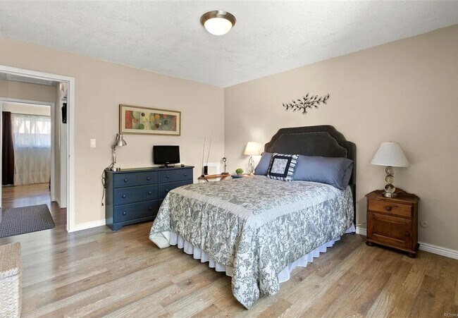 Building Photo - 2-Bedroom / 1-bath Charming Coronado Villa...