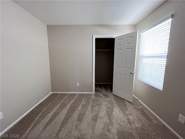 Building Photo - 5587 Lushan St