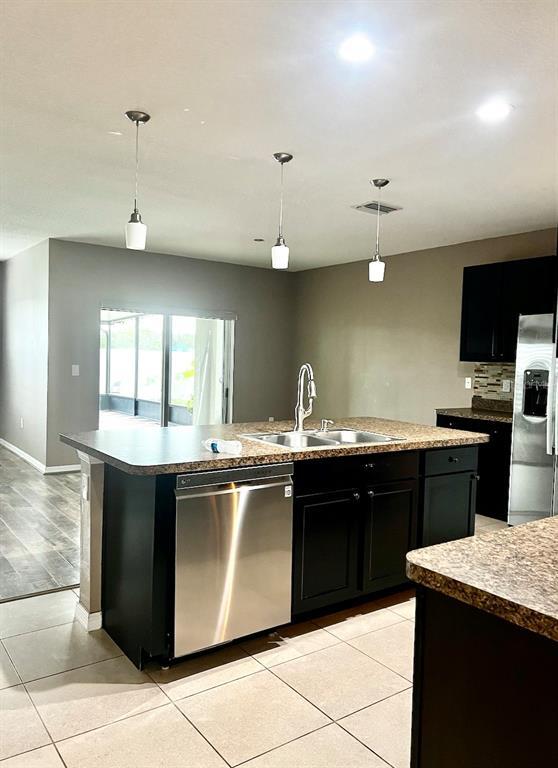 Building Photo - 16405 Treasure Point Dr