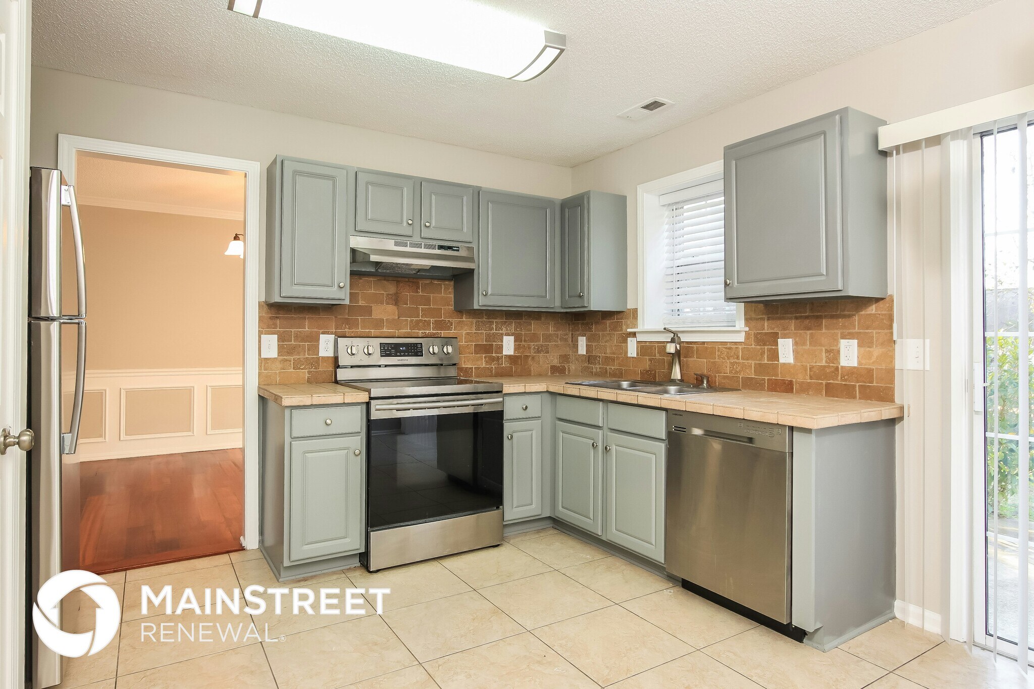 Building Photo - 3912 Toyon Dr