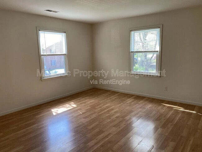 Building Photo - 118 Farrell Ln