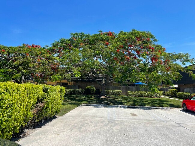 Building Photo - Village of Sandalwood