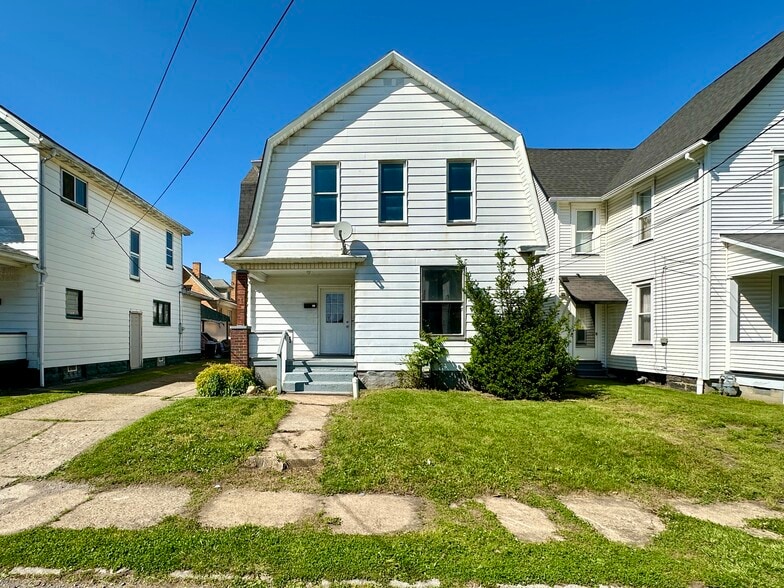 Building Photo - 413 Bartram Ave