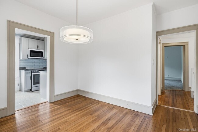 Building Photo - 65 Furnace Dock Rd