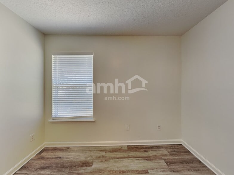 Building Photo - 3748 Juliet Leia Cir S