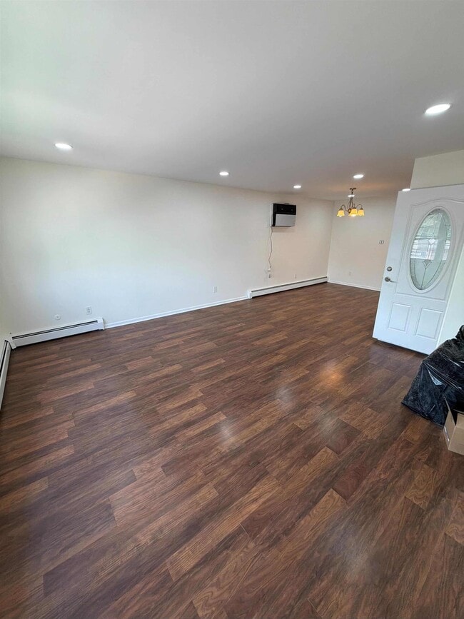 Building Photo - 293 Avenue C