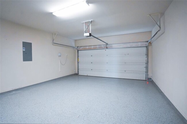 Building Photo - 29034 Canyon Oak Dr
