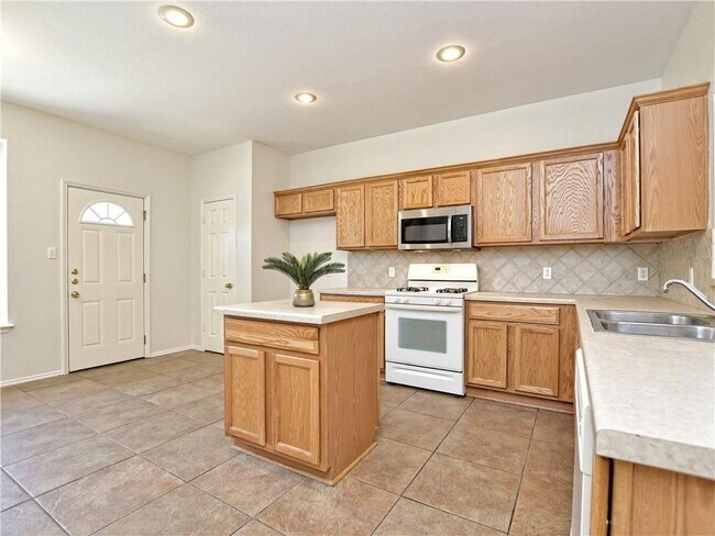Building Photo - 1117 Rawhide Trail