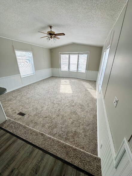 Building Photo - 200 N 28th St