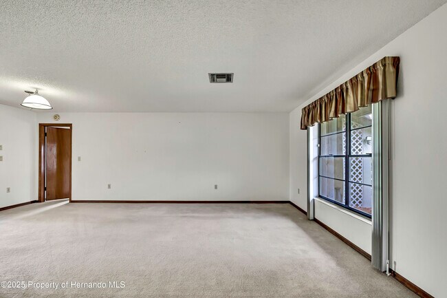 Building Photo - 3296 Dolin Ave