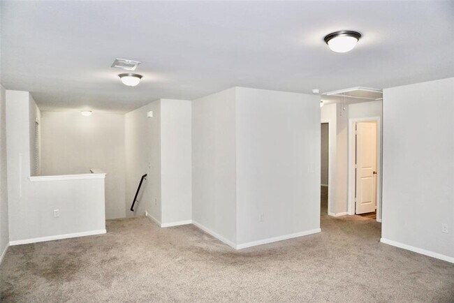 Building Photo - 210 Bent Creek Dr