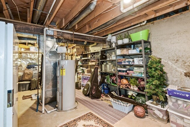 Building Photo - 2131 Silentree Dr