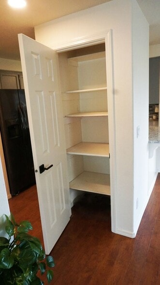 Building Photo - 4398 Northside Dr NE