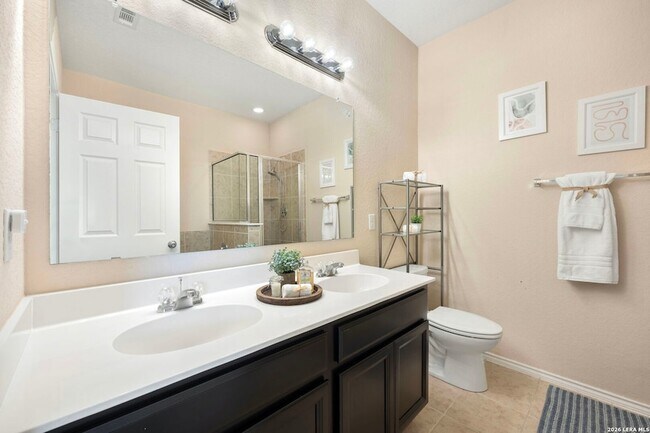 Building Photo - 8722 Buggy Ln
