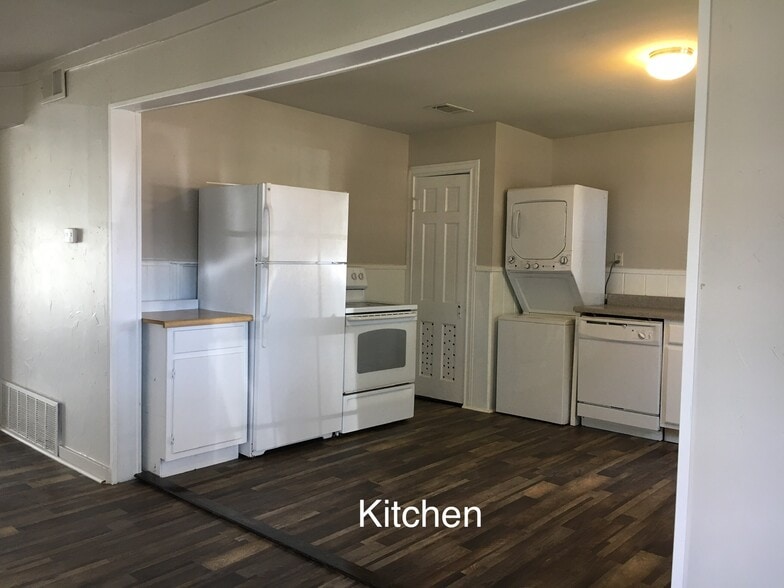 Building Photo - 1404 N Rockwall St