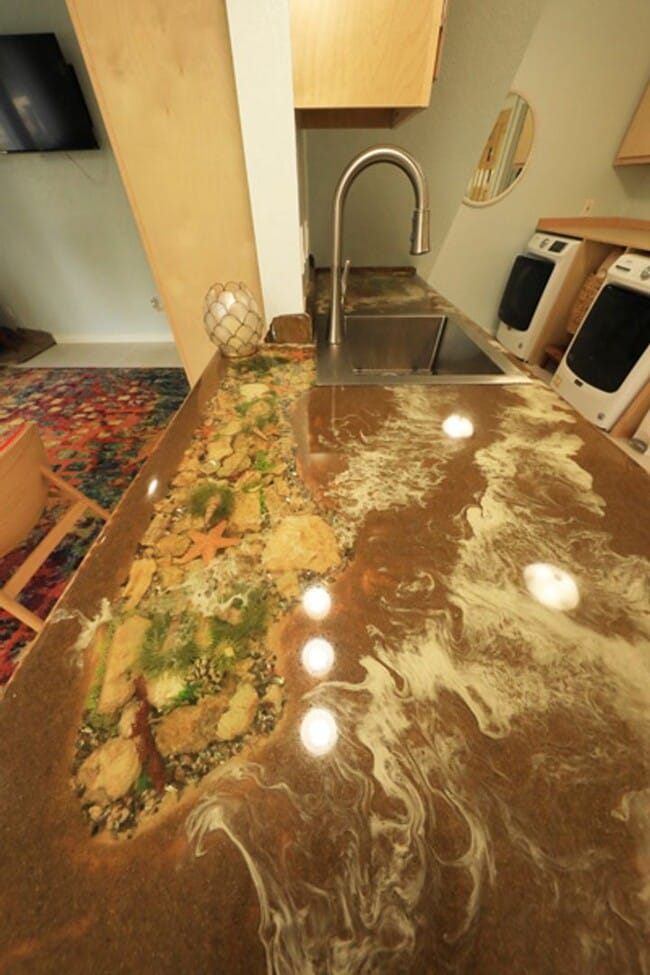 Building Photo - Artsy Studio in Westhaven with Attic Bedroom