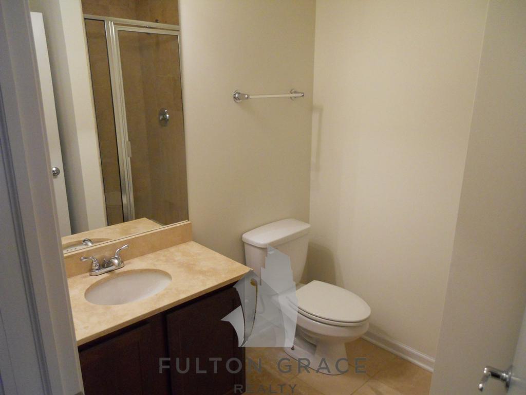 Building Photo - 4217 W Irving Park Rd