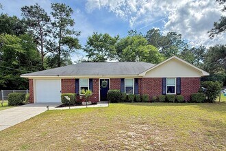Building Photo - COMING JUNE 2026! (Pet Friendly)