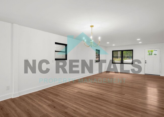 Building Photo - 815 Corona St