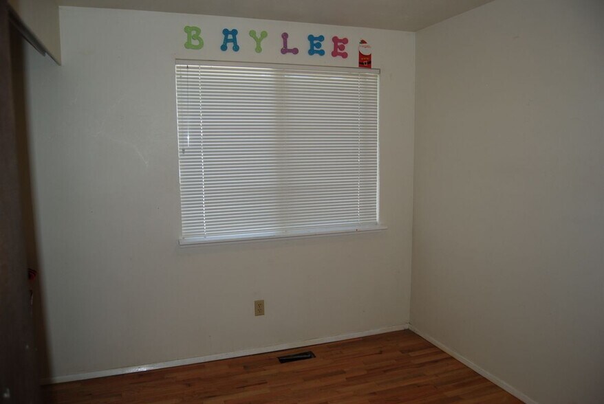 Building Photo - 13310 NE 74th St