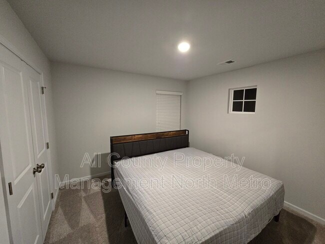 Building Photo - 193 Springwood Ln