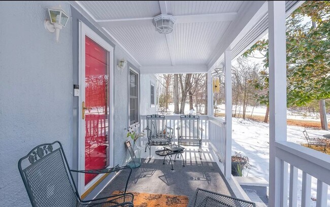 Building Photo - Charming 2 Bedroom Cottage in Free Union