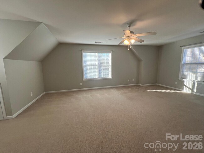 Building Photo - 127 Tilton Dr