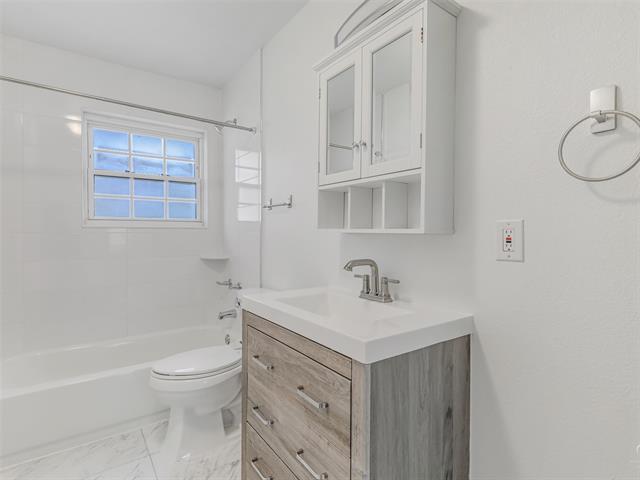 Building Photo - 2976 Cameo Ln