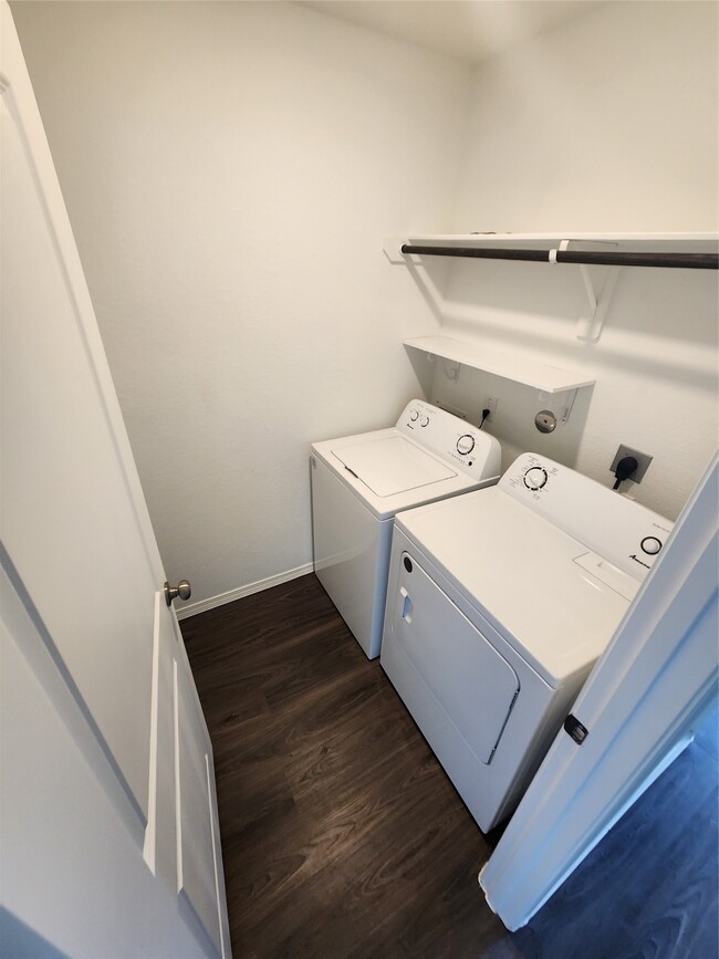 Building Photo - 18419 Cobalt Cove Ln